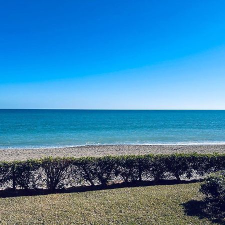 Beachfront Nudist Apartment In Vera Playa Playas de Vera Kültér fotó